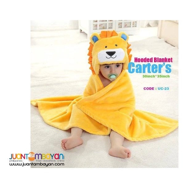 שמיכת חיבוק לתינוק עם ברדס אריה מבית Carter's, פליז רך במיוחד במידה של 105X75 ס"מ, לחיבוק אחרי אמבטיה, בעגלה ובבית באיכות שמרגישים כבר במגע הראשון.