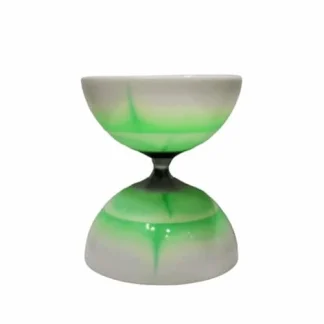 הכירו את דיאבולו Ice Spin בצבע ירוק מוצר ג'אגלינג מקצועי עם ציר מסתובב המתאים לילדים מתחילים ולהטוטנים מנוסים, מתאים מגיל 5.